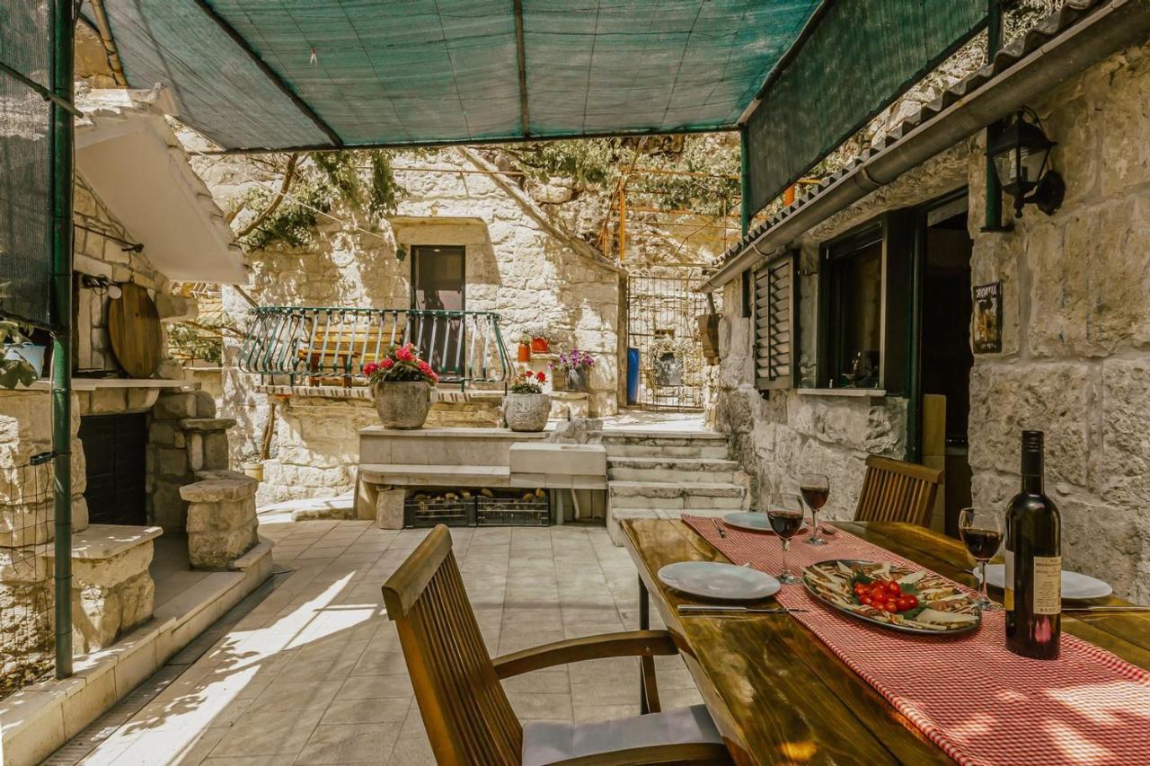 Villa Mini Stone House Omiš Exterior foto